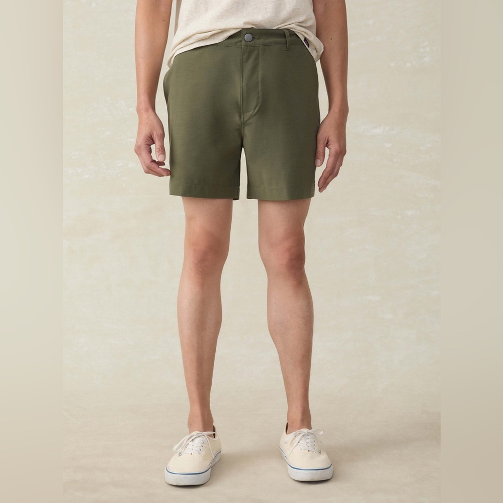 Faherty All Day Short 2.0 7” in Surplus Olive Green Size 38 NWOT